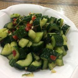 解放西路吃瓜,夏日街头吃瓜盛宴，品味生活百态