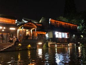 吃瓜烟雨江南,一场穿越时空的美食之旅